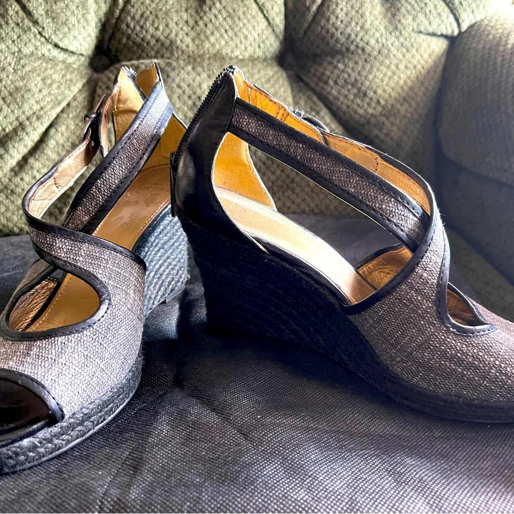 Joanne and David two-tone sandals.